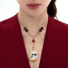 Колье Casanova из серебра 925 с камеей и покрытием желтым золотом, фотография — Stile.me