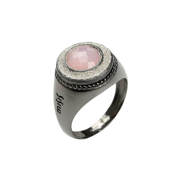 Кольцо Emera из серебра 925 с покрытием черным родием, фотография — Stile.me